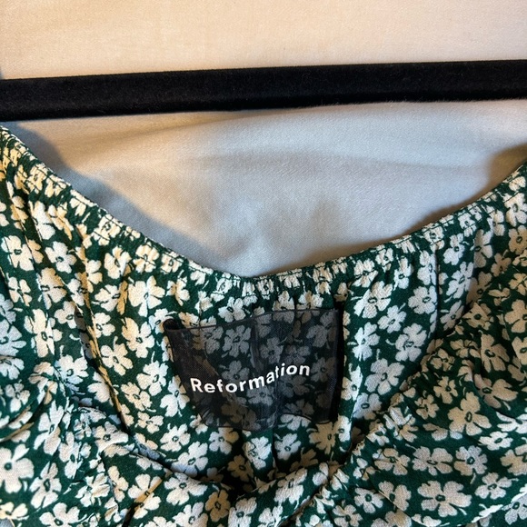 Reformation square neck top green with white flowers 100% viscose size medium - Picture 5 of 6